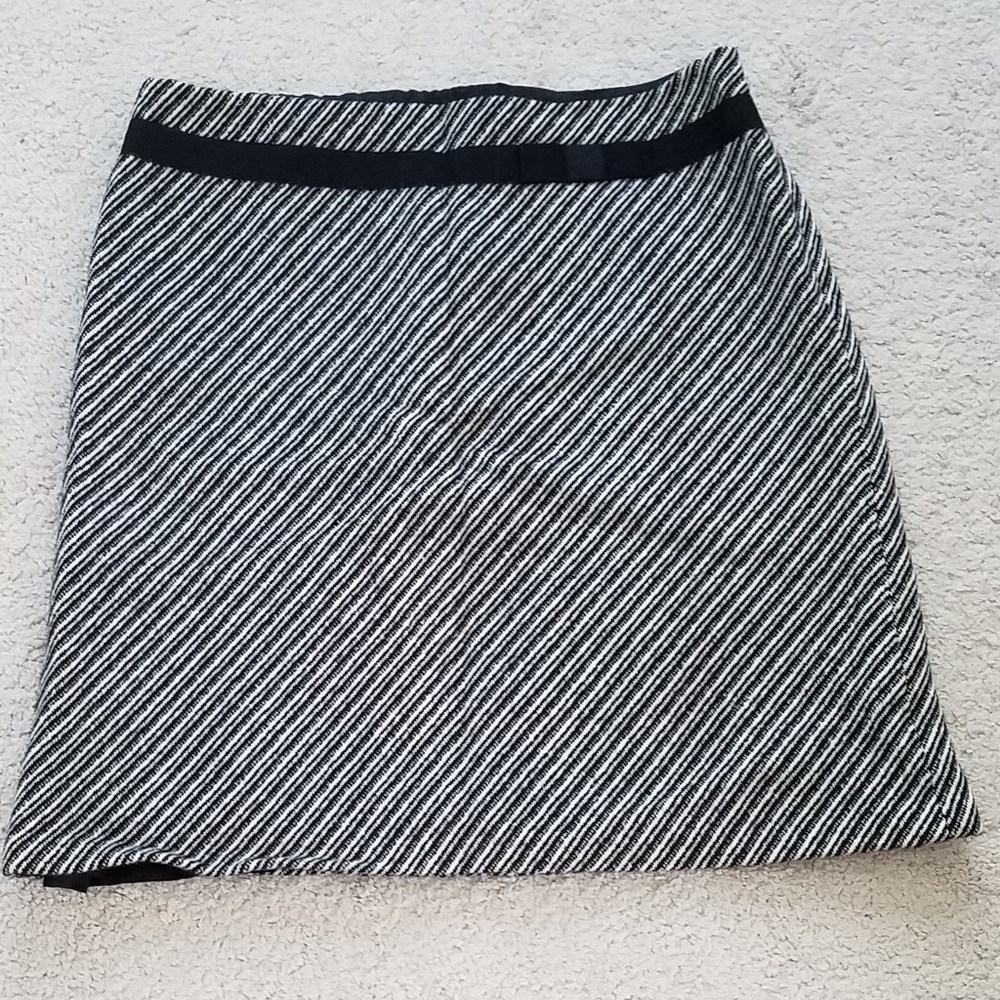 Very smart winter woolen skirt.